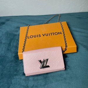 Louis Vuitton
Twist Chain Wallet Epi Leather